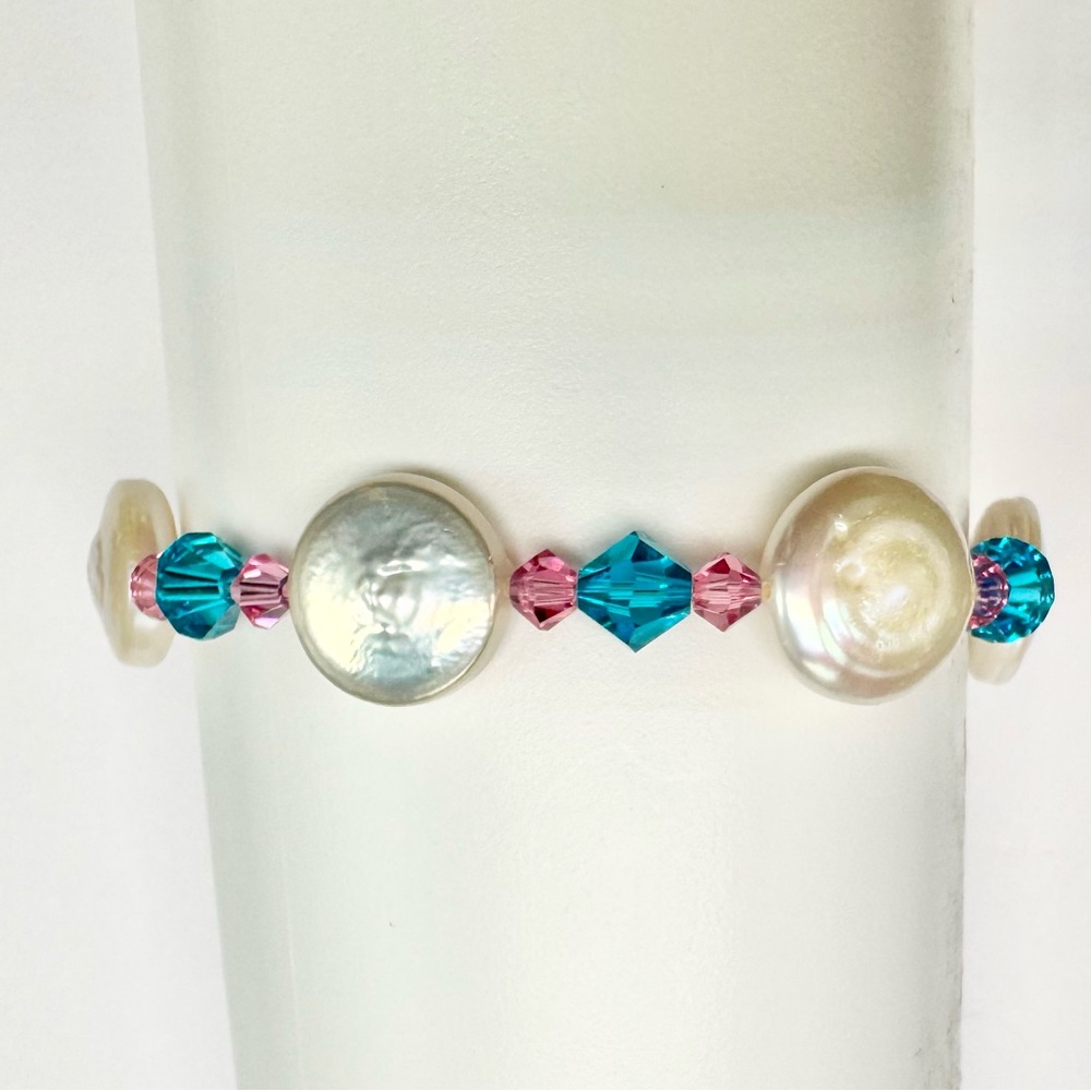 Pearl and Crystal Beaded Bracelet